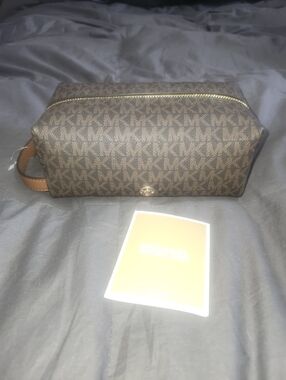 Michael Kors Travel Cosmetic Bag Toiletry